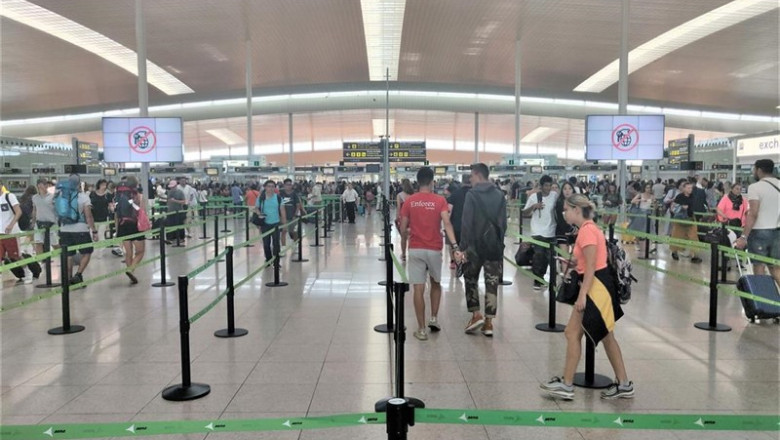 Filtro de seguridad en la T1 del Aeropuerto de Barcelona | EUROPA PRESS ep filtroseguridadla t1aeropuertobarcelona