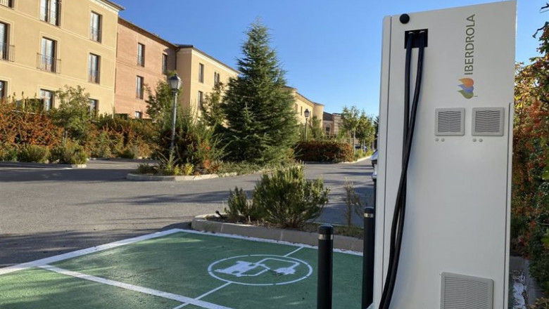 Imagen de un punto de recarga para coche eléctrico. | IBERDROLA ep imagen de un punto de recarga para coche electrico