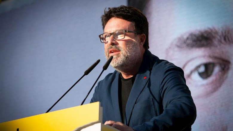 ep joan josep nuet en un miting de erc a sabadell