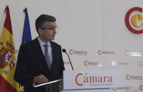 ep john rutherford director de relaciones institucionales en bbva en la presentacion de la comision
