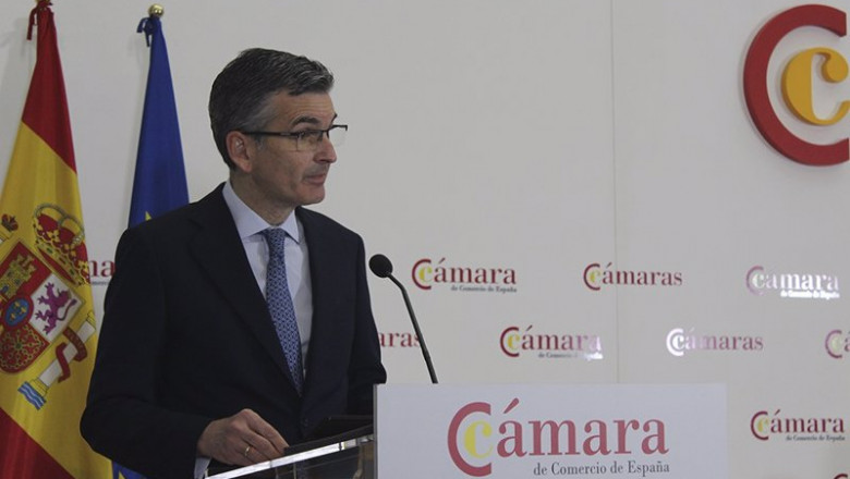 ep john rutherford director de relaciones institucionales en bbva en la presentacion de la comision