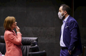 ep la portavoz de geroa bai uxue barkos y el portavoz parlamentario de psn ramon alzorriz mantienen