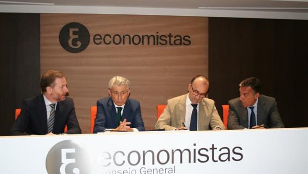ep laligaconsejo generaleconomistas firmanacuerdocolaboracion