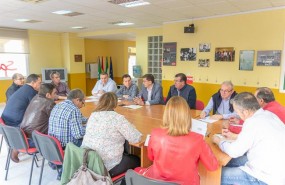 ep los dirigentes socialistassu reunionla mesaaguaejido