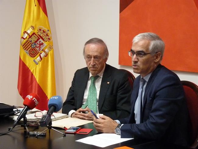 Miguel A. Torres, presidente de la FEV y Bodegas Torres, y José Luis Benítez | FEDERACIÓN ESPAÑOLA DEL VINO ep miguel a torres presidentela fevbodegas torres y jose luis benitez