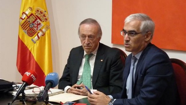 ep miguel a torres presidentela fevbodegas torres y jose luis benitez