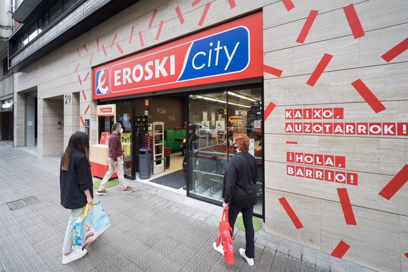 Eroski se refuerza con la entrada de EP Corporate Group como socio al 50%