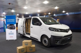 ep toyota espana recoge 10 toneladas de alimentos para los mas necesitados