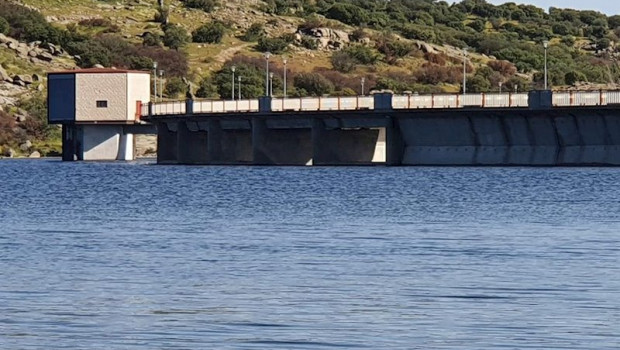 ep uno de los embalses de la cuenca del duero