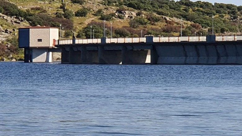 ep uno de los embalses de la cuenca del duero ep uno de los embalses de la cuenca del duero