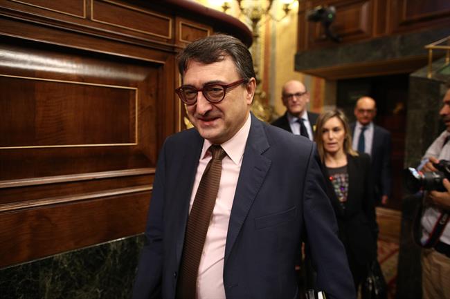 ep aitor esteban durantemocioncensurarajoy