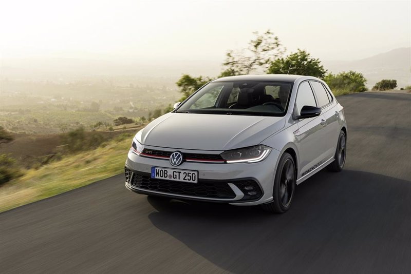 Volkswagen y Stellantis frenan en seco al sector autos en un momento crítico