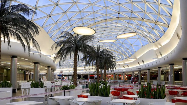 ep archivo - el mayor centro comercial de galicia marineda cerrado el dia de la entrada en vigor de