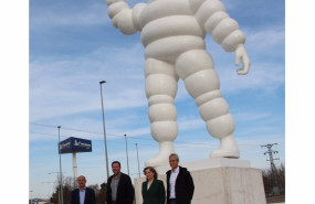 ep archivo   inaugurada la glorieta bibendum frente a la fabrica michelin valladolid