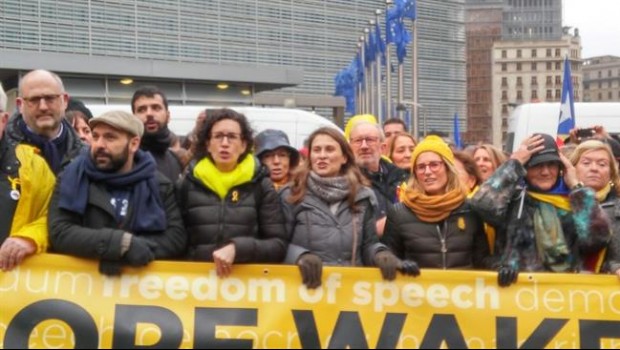 Cabecera de la manifestación a favor de la independencia | EUROPA PRESS ep cabecerala manifestacionfavorla independencia
