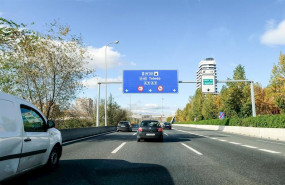 ep carretera de madrid con poco trafico horas antes del comienzo de la operacion salida del puente