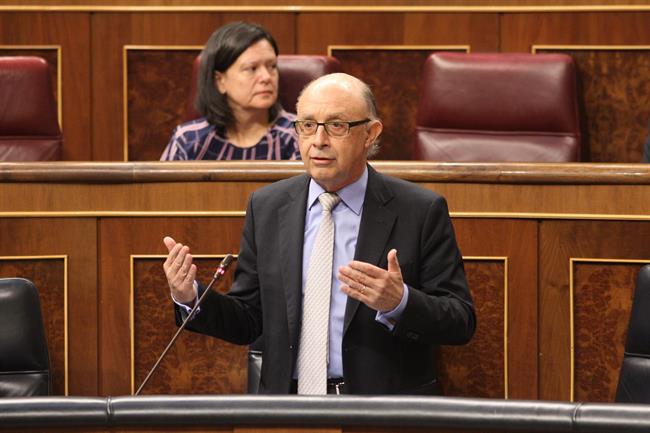 Critóbal Montoro en la sesión de control al Gobierno en el Congreso | EUROPA PRESS ep critobal montorola sesioncontrolgobiernocongreso