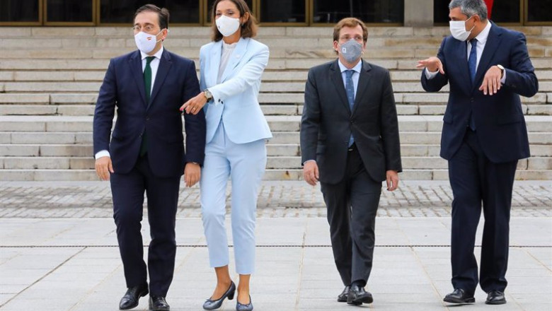 ep el ministro de asuntos exteriores jose manuel albares la ministra de industria reyes maroto el