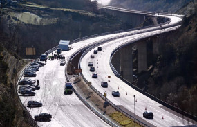 ep el viaducto de el castro en la a 6 en sentido a coruna a 30 de diciembre de 2024 en vega de