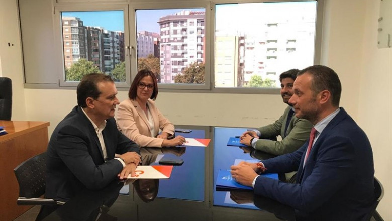 Imagen de la reunión entre PP y Cs para analizar la propuesta de Vox | EUROPA PRESS ep imagenla reunionppcsanalizarpropuestavox
