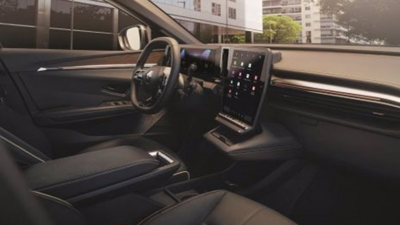 ep interior de vehiculo de renault equipado con openr link