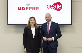 ep la ceo de mapfre iberia elena sanz y el presidente de ceaje fermin albaladejo