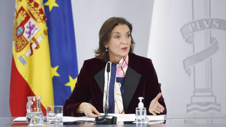 La ministra de Industria, Comercio y Turismo, Reyes Maroto, comparece tras una reunión del Consejo de Ministros, a 7 de diciembre de 2021, en Madrid (España). | Eduardo Parra - Europa Press ep la ministra de industria comercio y turismo reyes maroto comparece tras una reunion del consejo