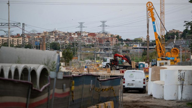 ep lugar donde se ha producido el socavon a 22 de julio de 2026 en barcelona catalunya espana adif