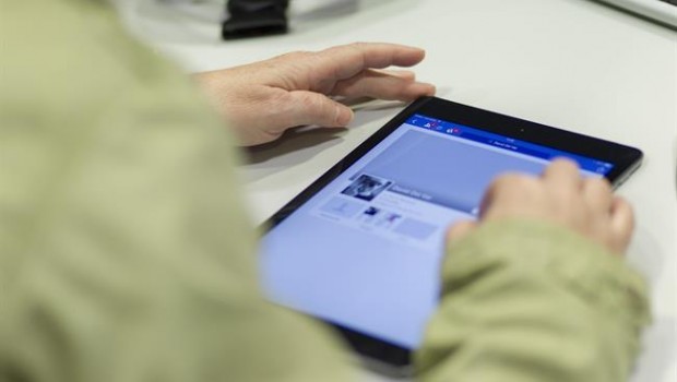 ep nuevas tecnologias redes sociales internet tablet tableta dispositivo