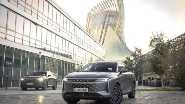 ep omoda 9 shs supera los 5000 clientes en espana y se consolida entre los phev mas vendidos del