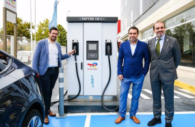 ep totalenergies firma un acuerdo con fagenauto para ofrecer a los talleres y servicios oficiales