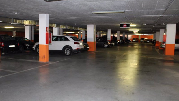 ep uno de cada tres espanoles paga ya el parking a traves del movil