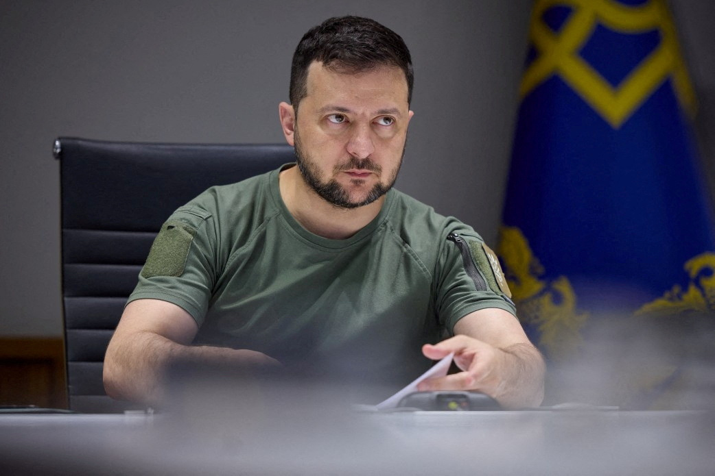 ukraine zelensky dement etre malade accuse des hackers russes de diffuser de fausses nouvelles