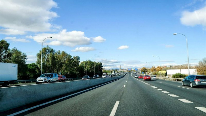 ep autopista de madrid durante el comienzo de la operacion salida del puente de la constitucion en ep autopista de madrid durante el comienzo de la operacion salida del puente de la constitucion en