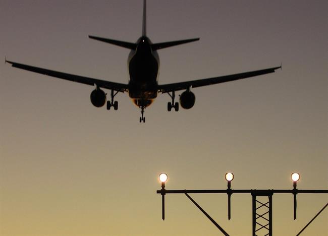 Avion Noche | CEDIDA ep avion noche