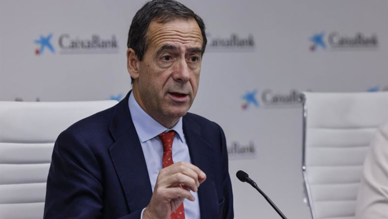 ep el consejero delegado de caixabank gonzalo cortazar durante una rueda de prensa