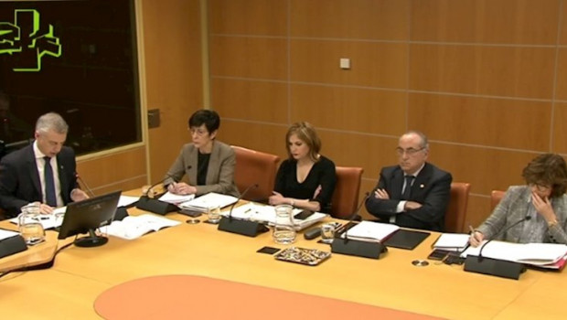 ep el lehendakari inigo urkullu interviene en el parlamento vasco junto a los consejeros de medio