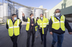 ep el ministro de agricultura luis planas 2i y el presidente de acor jesus posadas 2d visitan la