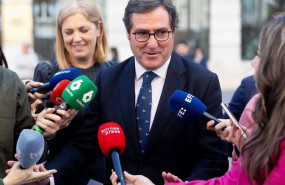 ep el presidente de ceoe antonio garamendi atiende a los medios a su llegada al acto del premio al