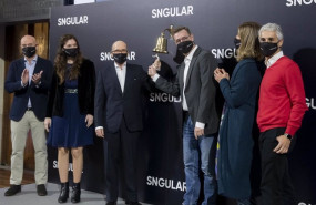 ep el presidente y fundador de sngular jose luis vallejo toca la campana que marca el debut de la