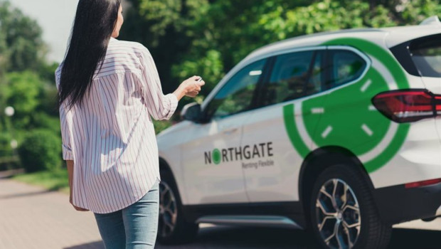 ep el renting abarata su cuota media un 42 en 2025 y se impulsa con el auge del vehiculo de ocasion