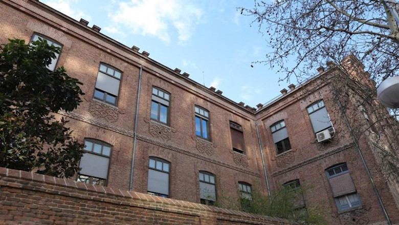 Fachada de la residencia de ancianos de Madrid donde se han confirmado contagios de coronavirus en residentes y personal sanitario, en Madrid (España), a 5 de marzo de 2020. | Jesús Hellín - Europa Press ep fachada de la residencia de ancianos de madrid donde se han confirmado contagios de coronavirus