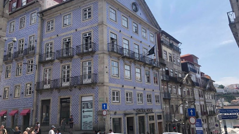 ep fachada the central house oportoribeira ep fachada the central house oportoribeira