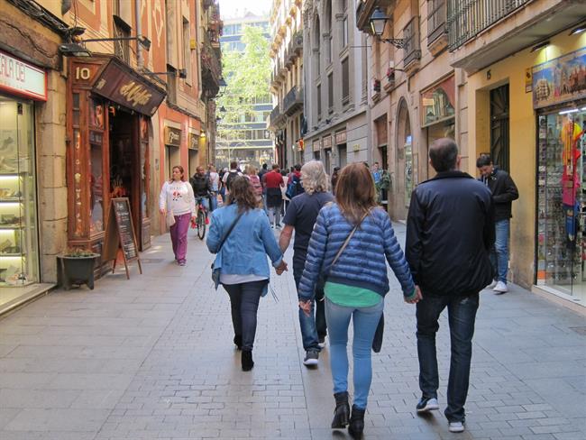 Gente, persona, personas, paseando, paseo, pareja, parejas, matrimonio | EUROPA PRESS ep gente persona personas paseando paseo pareja parejas matrimonio