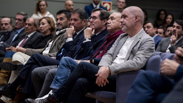 ep i d el presidente de la cepyme gerardo cuerva el presidente de la ceoe antonio garamendi el