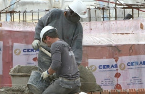 ep imagen de unos trabajadores extranjeros en una obra