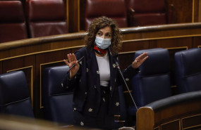 ep la ministra portavoz y de hacienda maria jesus montero interviene durante una sesion de control