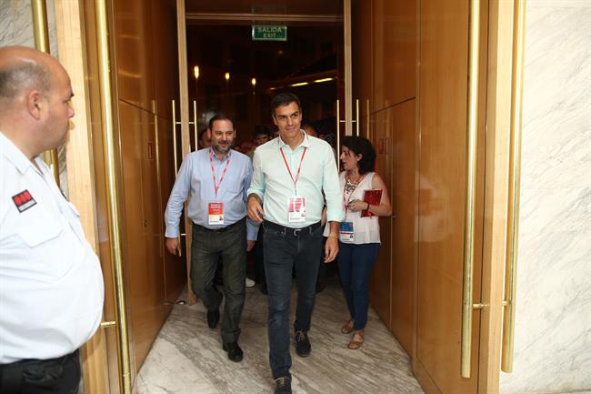 ep pedro sanchez y abaloscongresopsoe