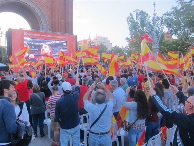 ep un partidola seleccion espanolabarcelona emitidopantallas gigantes