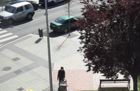 ep una persona por la calle en gijon este domingo